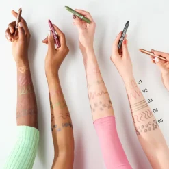 Blend & Line Eyeshadow Stick