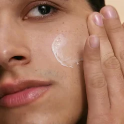 Double Wear Stay-In-Place Makeup Foundation
