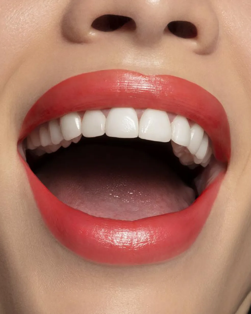 Glow Paradise Balm-in-Lipstick