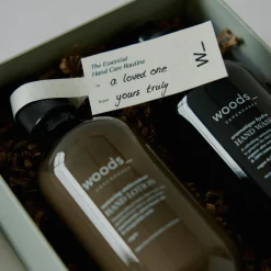 Love The Skin Your'e In Body Care Routine Gaveæske
