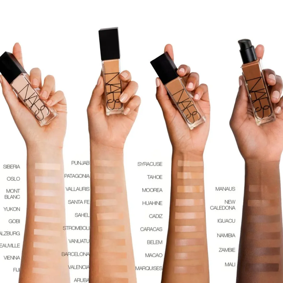 Natural Radiant Longwear Foundation