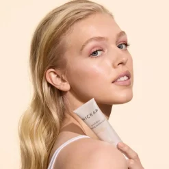Pearl Glow Priming Moisturizer