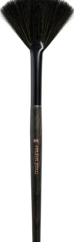 Pure Collection Fan Brush