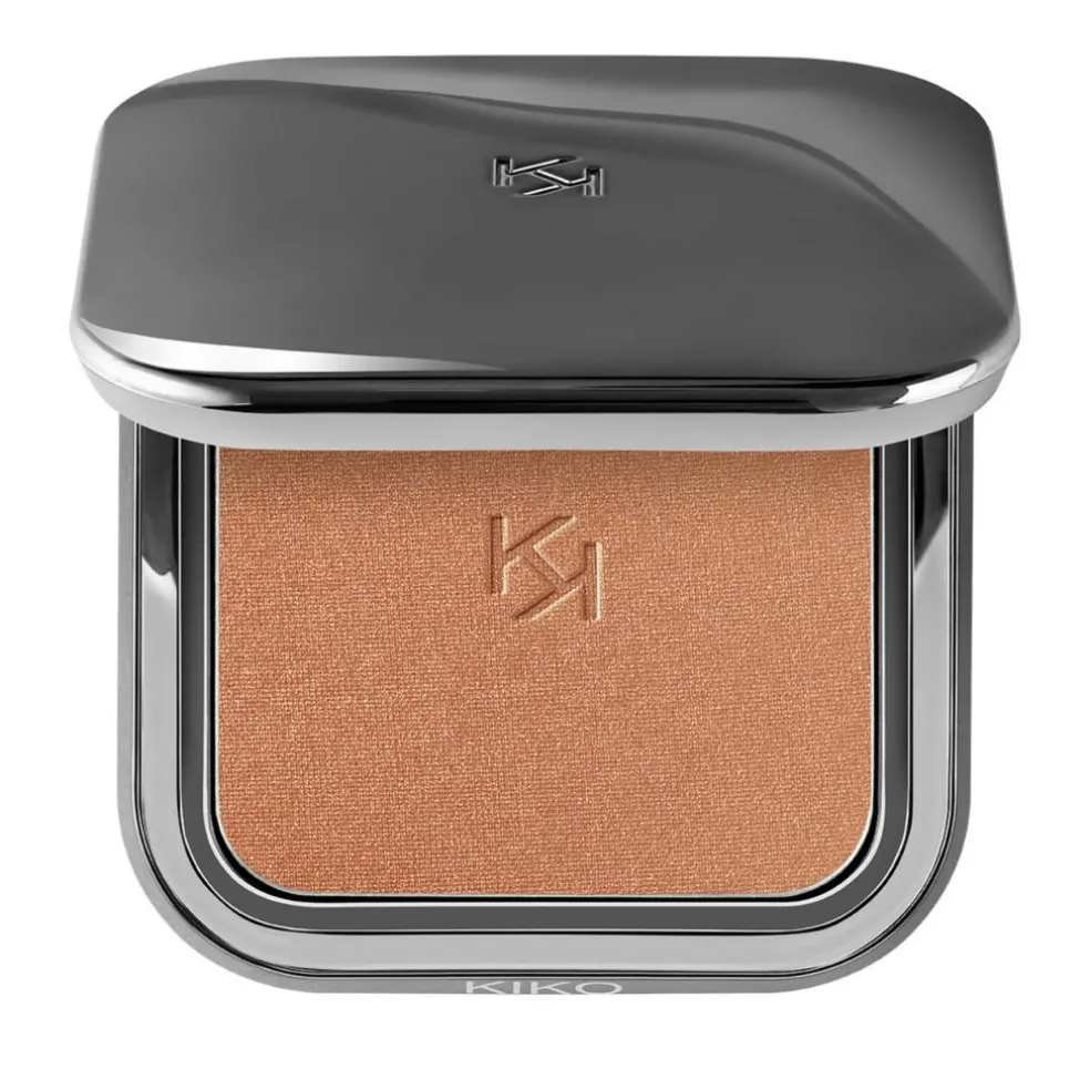 Radiant Touch Bronzing Powder