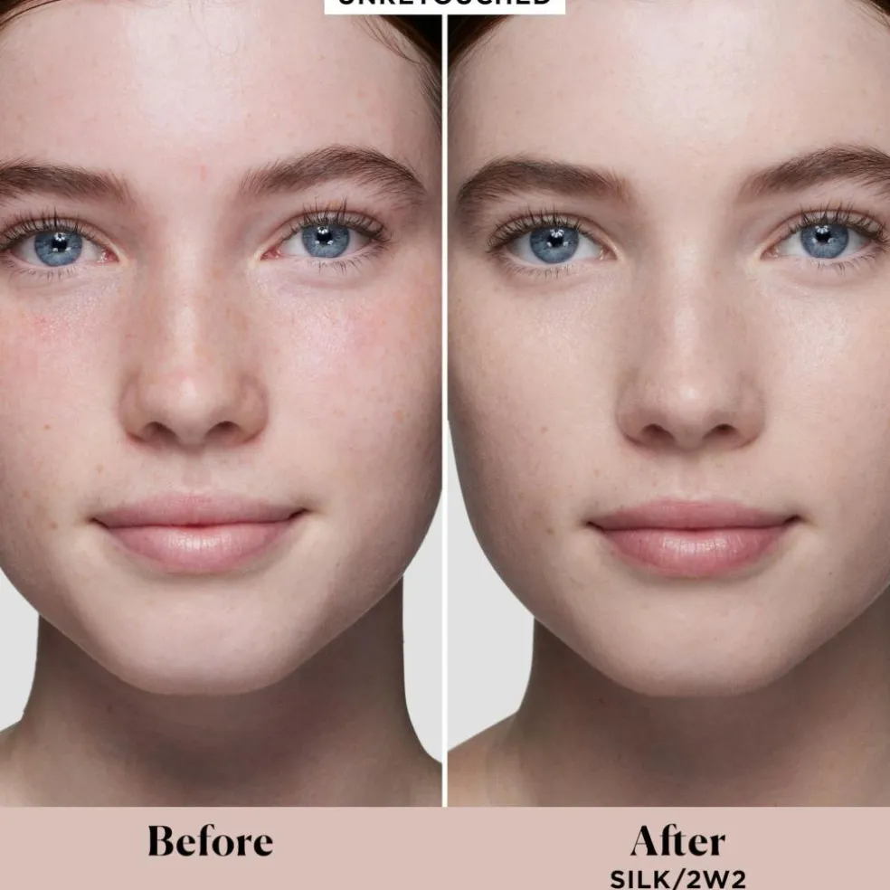 Real Flawless Weightless Perfecting Foundation
