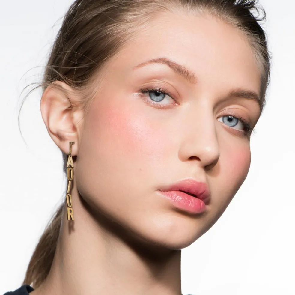 Rouge Blush Cheek and Cheekbone Blush