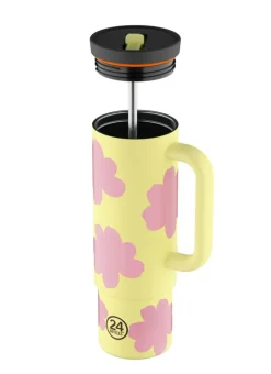 Straw Cup Daydreaming