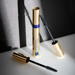 Sumptuous Extreme Lash Multiplying Volume Mascara