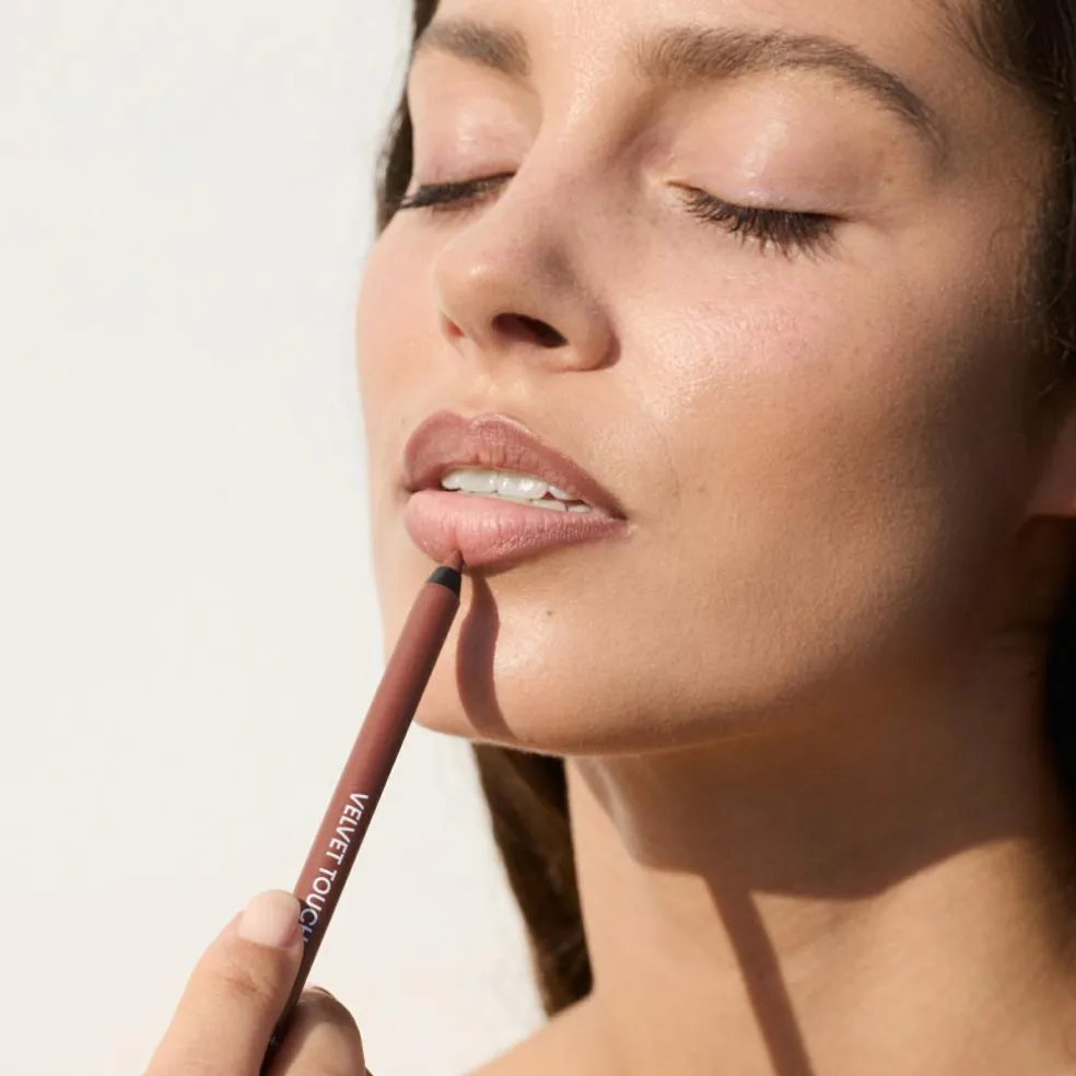 Velvet Touch Lip Liner